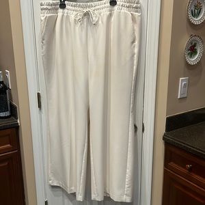 EUC Lane Bryant, high waisted, wide leg, pull on trousers.